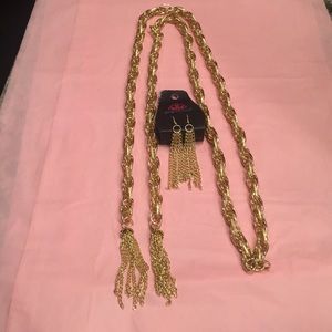 Go necklace and matching earrings